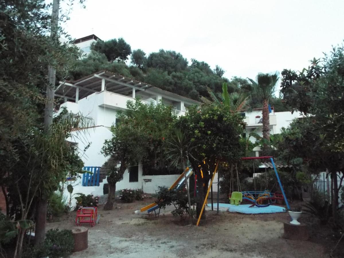 La Grazia Aparthotel Parghelia Buitenkant foto